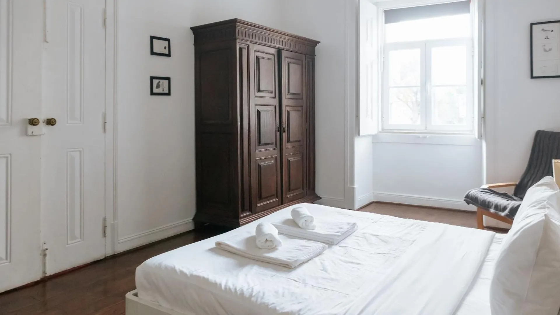 Diogo'S Alcantara Apartment I By Mycelia Lisbon Portugal